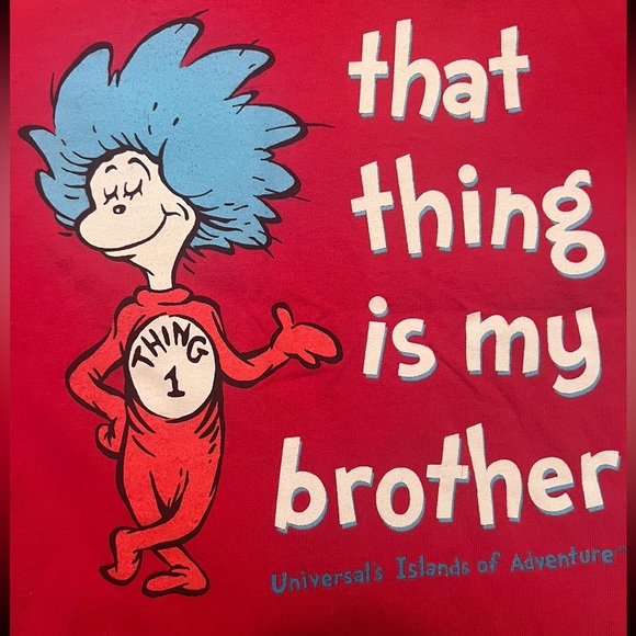 Universal Studios T-Shirt, Dr Seuss Thing 1 kids size small - Picture 2 of 4